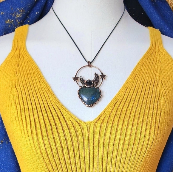 🆕️Artisan Boho Chic Labradorite & Black Onyx Moon Star Pendant Copper Necklace - Picture 10 of 13